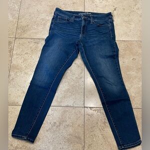 Universal Thread Blue Jeans Sz 8